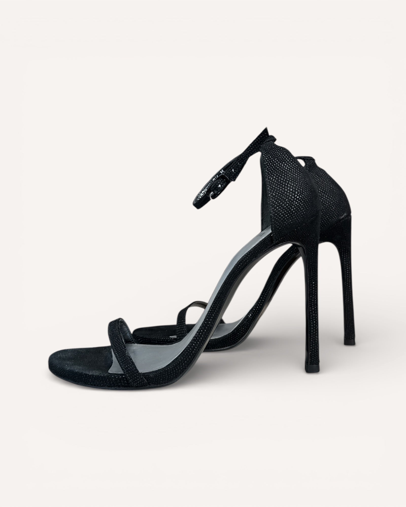 Strappy black sandals Stuart Weitzman, 7.5