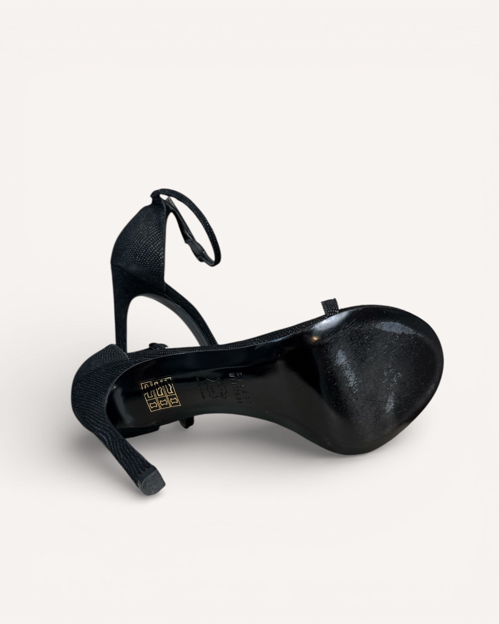 Strappy black sandals Stuart Weitzman, 7.5